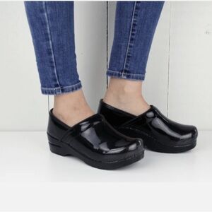 Saninta black Milan professional clog slip resistant